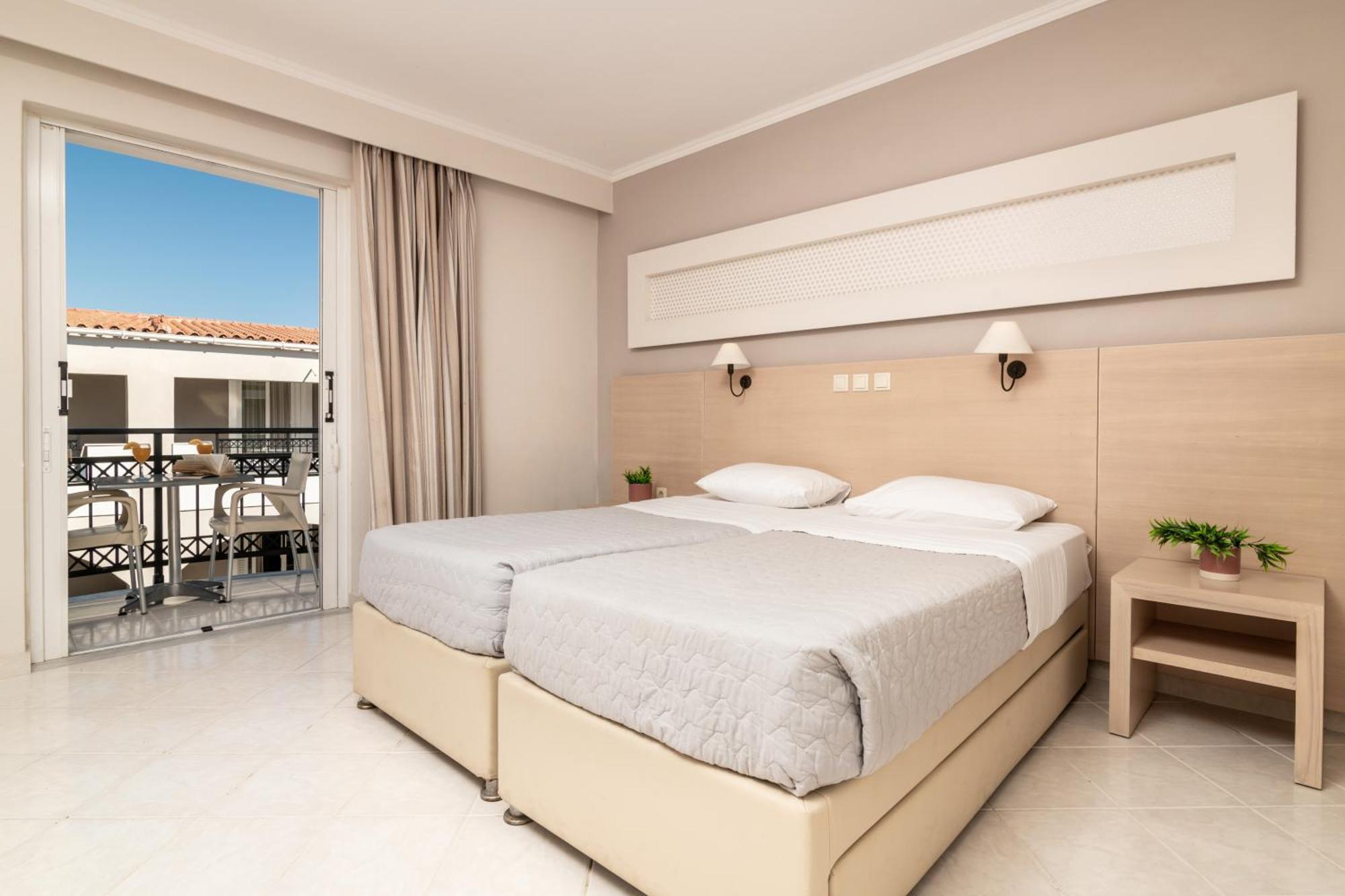 לגאנאס Karras Hotel מראה חיצוני תמונה